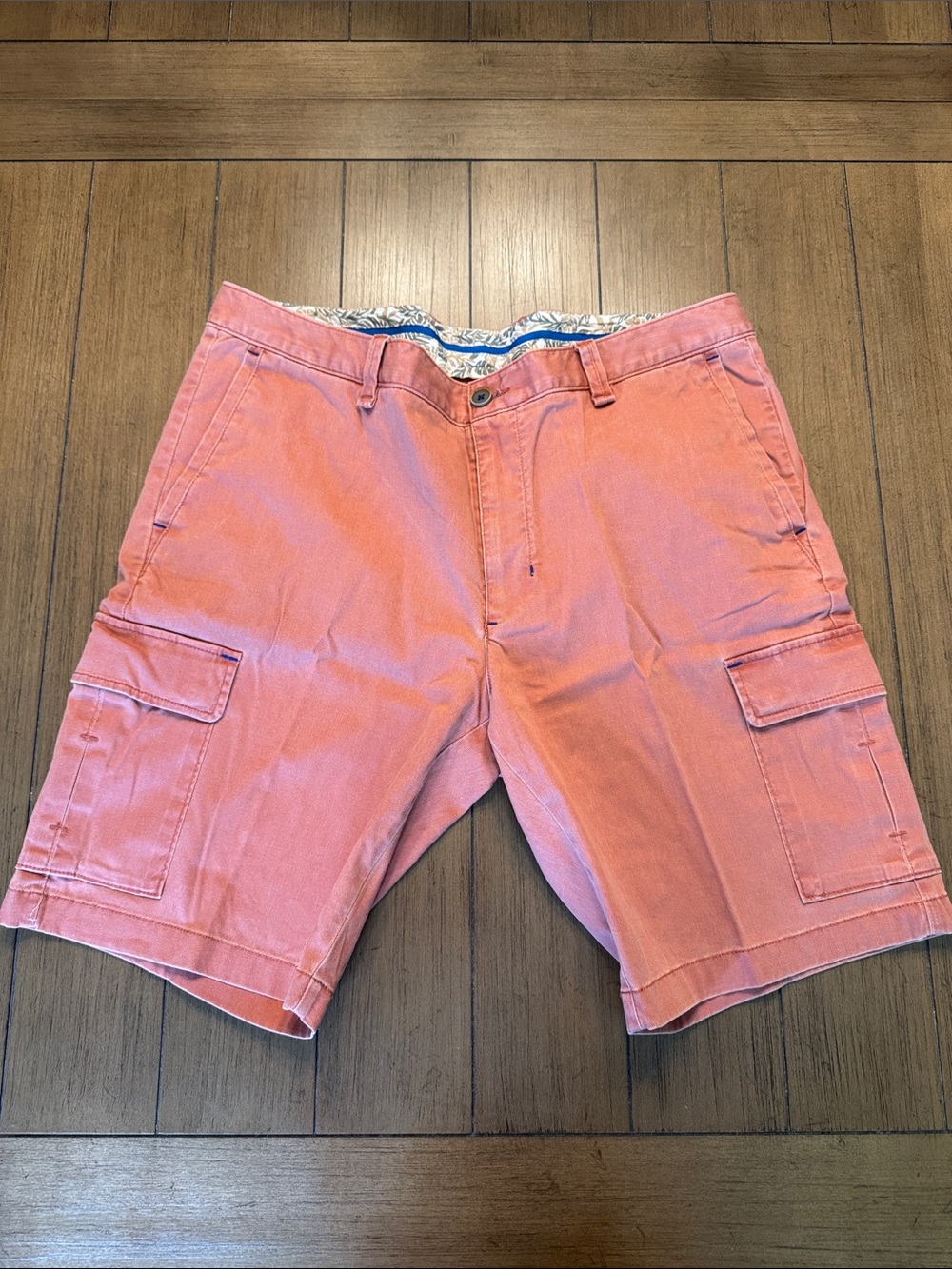 Tommy Bahama Coastal Key 10-Inch Cargo Shorts